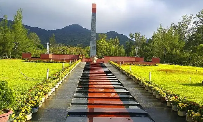 Giờ Mở Cửa Nghĩa Trang Hàng Dương Côn Đảo: Cập Nhật Mới Nhất Và Kinh Nghiệm Viếng Thăm