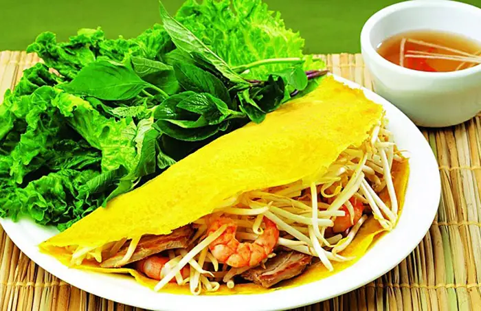 Khám Phá Bánh Xèo Miền Tây: Hương Vị Giòn Rụm, Nhân Đậm Đà & Cách Thưởng Thức Chuẩn Vị Khám Phá Bánh Xèo Miền Tây: Hương Vị Giòn Rụm, Nhân Đậm Đà & Cách Thưởng Thức Chuẩn Vị