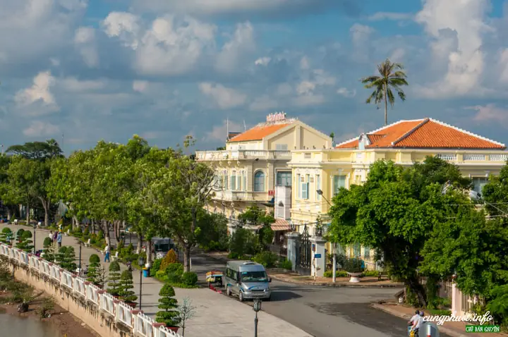 Cẩm Nang Du Lịch Bạc Liêu Toàn Diện: Khám Phá Vẻ Đẹp Xứ "tài Tử - Công Tử" 7 Cẩm Nang Du Lịch Bạc Liêu Toàn Diện: Khám Phá Vẻ Đẹp Xứ “tài Tử – Công Tử”