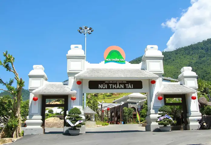 Khám Phá Chi Tiết Núi Thần Tài Đà Nẵng: Vị Trí, Trải Nghiệm Và Kinh Nghiệm Du Lịch Khám Phá Chi Tiết Núi Thần Tài Đà Nẵng: Vị Trí, Trải Nghiệm Và Kinh Nghiệm Du Lịch