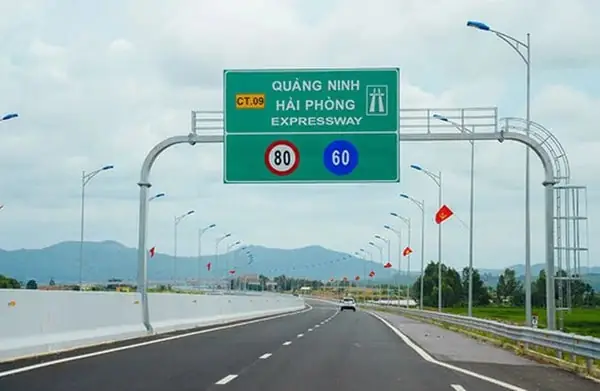 Hà Nội Đi Quảng Ninh Bao Xa? Cập Nhật Khoảng Cách & Cách Di Chuyển Nhanh Nhất