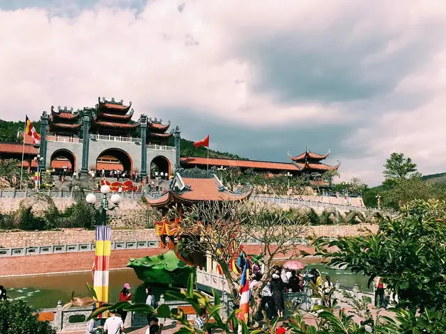 Hà Nội Đi Quảng Ninh Bao Xa? Cập Nhật Khoảng Cách & Cách Di Chuyển Nhanh Nhất Hà Nội Đi Quảng Ninh Bao Xa? Cập Nhật Khoảng Cách & Cách Di Chuyển Nhanh Nhất