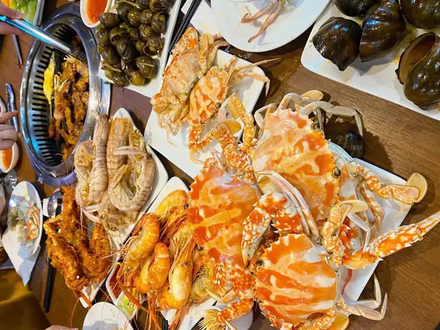 Top Quán Hải Sản Bình Dân Ngon & Giá Rẻ Nhất Hà Nội Top Quán Hải Sản Bình Dân Ngon & Giá Rẻ Nhất Hà Nội