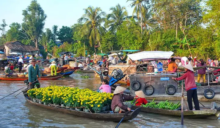 Hình Ảnh Chợ Nổi Ngã Năm: Vẻ Đẹp Sông Nước Và Nét Văn Hóa Độc Đáo Miền Tây