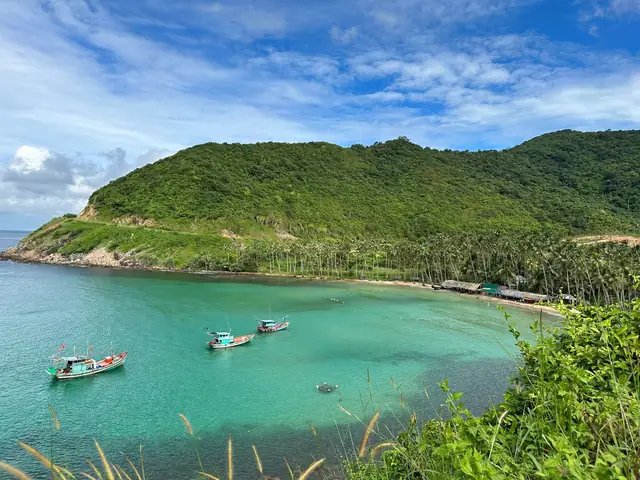 Hình Ảnh Đảo Nam Du: Khám Phá Vẻ Đẹp Hoang Sơ & Kinh Nghiệm Du Lịch