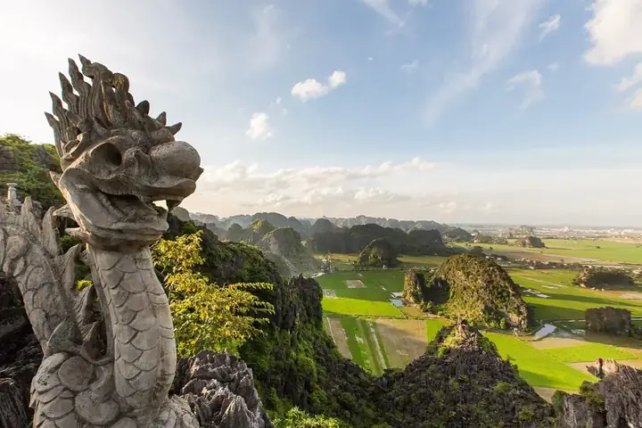 Hình Ảnh Hang Múa Ninh Bình: Trải Nghiệm "sống Ảo" & Khám Phá Vẻ Đẹp Vạn Lý Trường Thành Thu Nhỏ Hình Ảnh Hang Múa Ninh Bình: Trải Nghiệm "sống Ảo" & Khám Phá Vẻ Đẹp Vạn Lý Trường Thành Thu Nhỏ