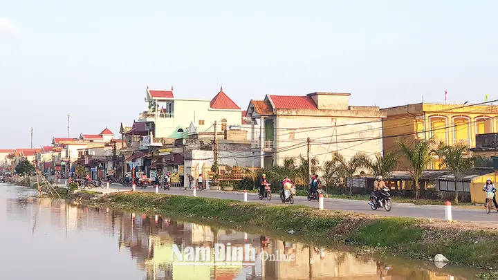 Khám Phá Vẻ Đẹp Quê Hương Nam Định: Những Hình Ảnh Tuyệt Đẹp Từ Đất Đến Người