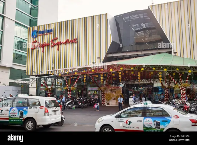 Saigon Square: Hướng Dẫn Mua Sắm Chi Tiết, Kinh Nghiệm Từ A-z