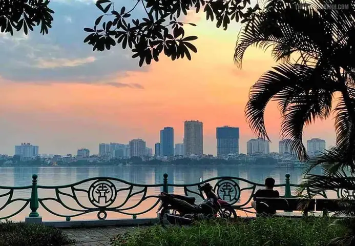 Hồ Tây Và Hồ Gươm: Phân Biệt 2 Biểu Tượng Văn Hóa Hà Nội Hồ Tây Và Hồ Gươm: Phân Biệt 2 Biểu Tượng Văn Hóa Hà Nội