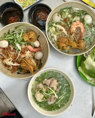Hủ Tiếu Cô Hương Lý Chính Thắng: Khám Phá Quán Hủ Tiếu Lâu Đời Nổi Tiếng Sài Gòn