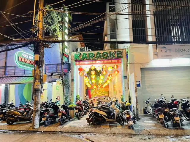 Karaoke Suối Mơ Phùng Văn Cung: Thông Tin, Địa Chỉ & Giá Phòng Karaoke Suối Mơ Phùng Văn Cung: Thông Tin, Địa Chỉ & Giá Phòng