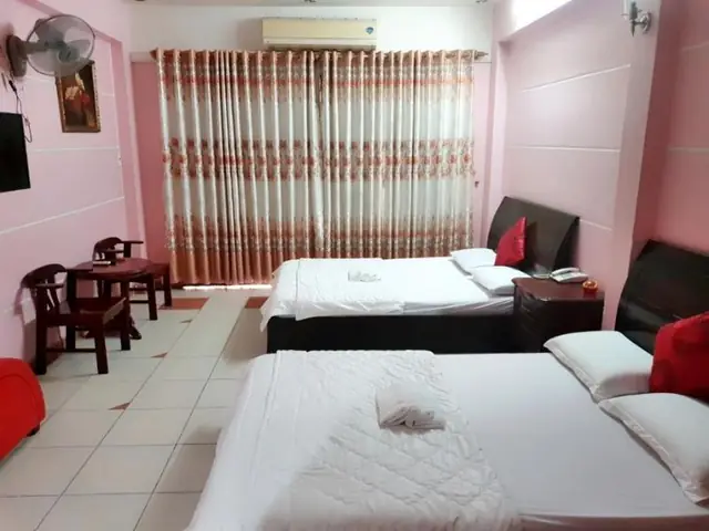 Khách Sạn Giá Rẻ Phan Xích Long: Top Lựa Chọn Tốt Nhất 2024 & Tiện Ích Đi Kèm