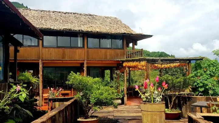 Top Khách Sạn & Homestay Tả Van Sapa: Kinh Nghiệm Chọn Chỗ Nghỉ Lý Tưởng Top Khách Sạn & Homestay Tả Van Sapa: Kinh Nghiệm Chọn Chỗ Nghỉ Lý Tưởng