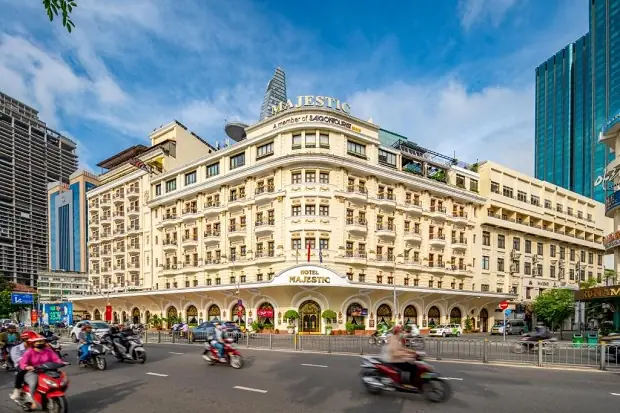 Top Khách Sạn Quận 1 Gần Phố Đi Bộ Nguyễn Huệ: Lựa Chọn Lý Tưởng Cho Kỳ Nghỉ Của Bạn Top Khách Sạn Quận 1 Gần Phố Đi Bộ Nguyễn Huệ: Lựa Chọn Lý Tưởng Cho Kỳ Nghỉ Của Bạn
