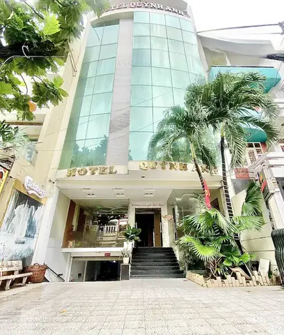 Khách Sạn Quỳnh Anh Quận 9: Đặt Phòng, Giá Cả & Tiện Nghi Tốt Nhất