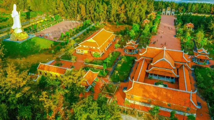 Khám Phá Duyên Hải Trà Vinh: Top Điểm Đến Hấp Dẫn Và Kinh Nghiệm Du Lịch Chi Tiết 12 Khám Phá Duyên Hải Trà Vinh: Top Điểm Đến Hấp Dẫn Và Kinh Nghiệm Du Lịch Chi Tiết