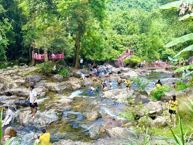 Khu Du Lịch Suối Chí Quảng Ngãi: Kinh Nghiệm Khám Phá Từ A-z