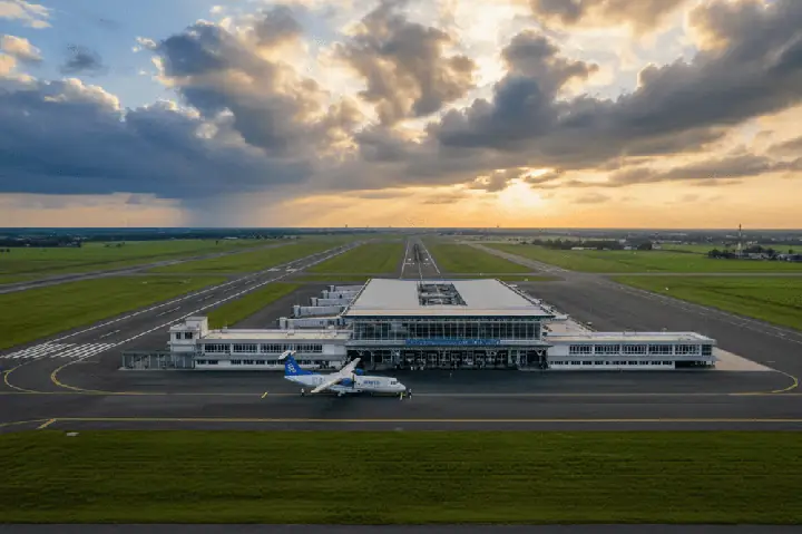 Kiên Giang Có Mấy Sân Bay? Khám Phá Hai Cửa Ngõ Hàng Không Của Tỉnh