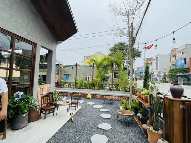 Lá Coffee & Tea Quận 6: Khám Phá Không Gian & Menu Hấp Dẫn