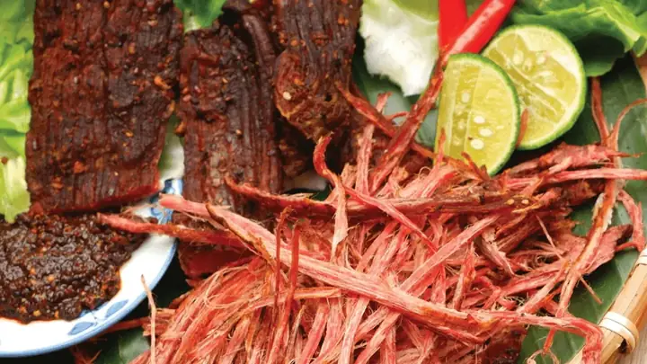 Lai Châu Có Đặc Sản Gì? Khám Phá Top Món Ngon & Quà Lưu Niệm Hấp Dẫn Lai Châu Có Đặc Sản Gì? Khám Phá Top Món Ngon & Quà Lưu Niệm Hấp Dẫn