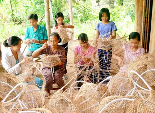 Khám Phá Làng Nghề Truyền Thống Bến Tre: Di Sản Văn Hóa Và Điểm Đến Du Lịch Độc Đáo