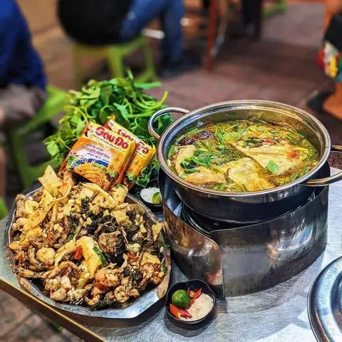 Top Quán Lẩu Ếch Ngon Nổi Tiếng Hà Nội: Trải Nghiệm Vị Chua Cay Đậm Đà