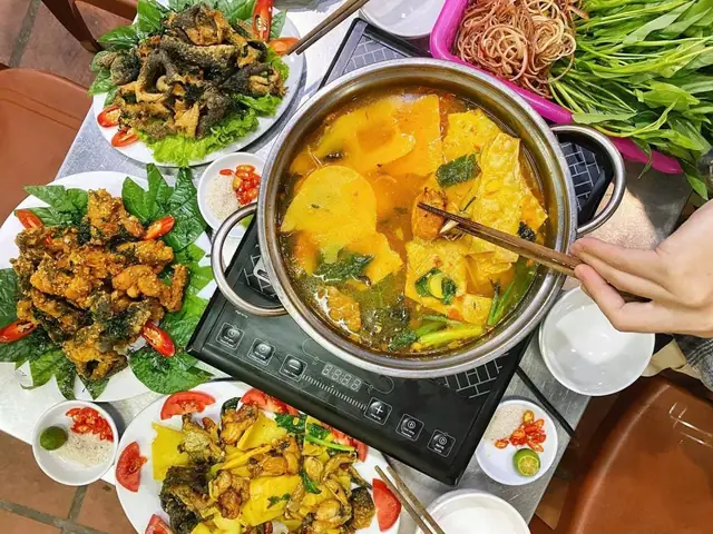 Top Quán Lẩu Ếch Ngon Nổi Tiếng Hà Nội: Trải Nghiệm Vị Chua Cay Đậm Đà