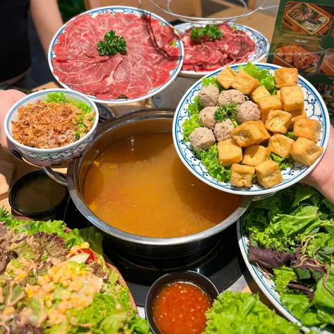 Lẩu Riêu Cua Bắp Bò Hà Nội: Quán Ngon & Cách Nấu Chuẩn Vị Lẩu Riêu Cua Bắp Bò Hà Nội: Quán Ngon & Cách Nấu Chuẩn Vị