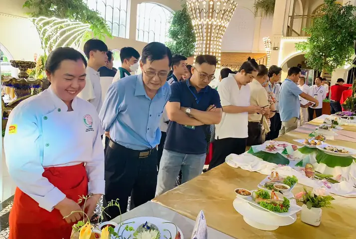 Lễ Hội Ẩm Thực Cần Thơ: Khám Phá Tinh Hoa Ẩm Thực Tây Đô Và Trải Nghiệm Du Lịch