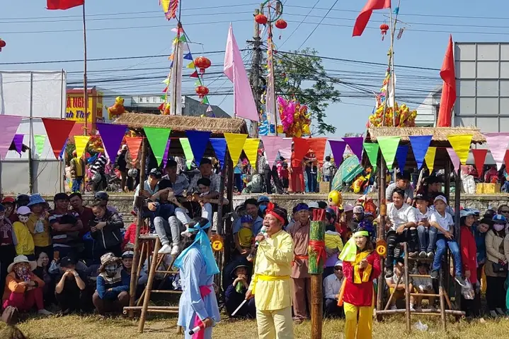 Lễ Hội Chợ Gò Tuy Phước: Khám Phá Nét Văn Hóa Độc Đáo Và Truyền Thống Cầu Lộc Đầu Năm 90 Lễ Hội Chợ Gò Tuy Phước: Khám Phá Nét Văn Hóa Độc Đáo Và Truyền Thống Cầu Lộc Đầu Năm