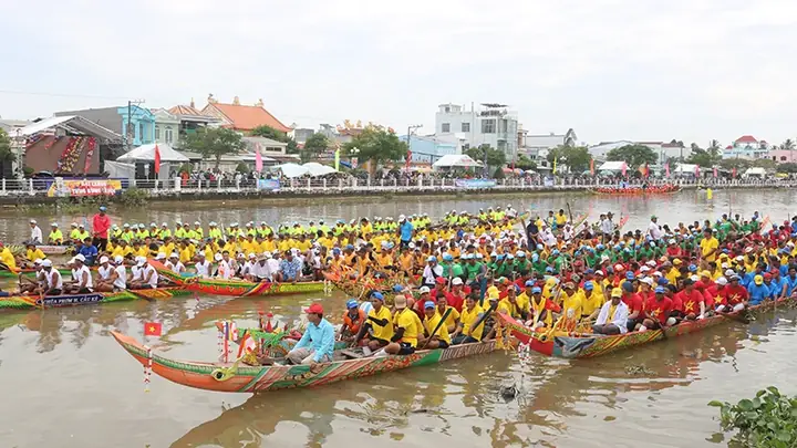 Lễ Hội Oóc Om Bóc Trà Vinh: Khám Phá Văn Hóa & Lịch Trình Chi Tiết 53 Lễ Hội Oóc Om Bóc Trà Vinh: Khám Phá Văn Hóa & Lịch Trình Chi Tiết
