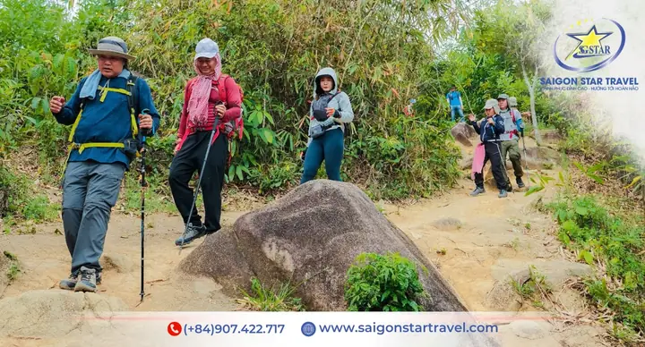 Kinh Nghiệm Leo Núi Chứa Chan Trong Ngày: Từ A-z Cho Người Mới Bắt Đầu Kinh Nghiệm Leo Núi Chứa Chan Trong Ngày: Từ A-z Cho Người Mới Bắt Đầu