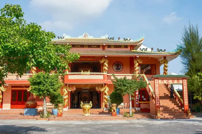 Miếu Bà Ngũ Bang Vũng Tàu: Khám Phá Kiến Trúc, Lịch Sử Và Trải Nghiệm Tâm Linh Miếu Bà Ngũ Bang Vũng Tàu: Khám Phá Kiến Trúc, Lịch Sử Và Trải Nghiệm Tâm Linh