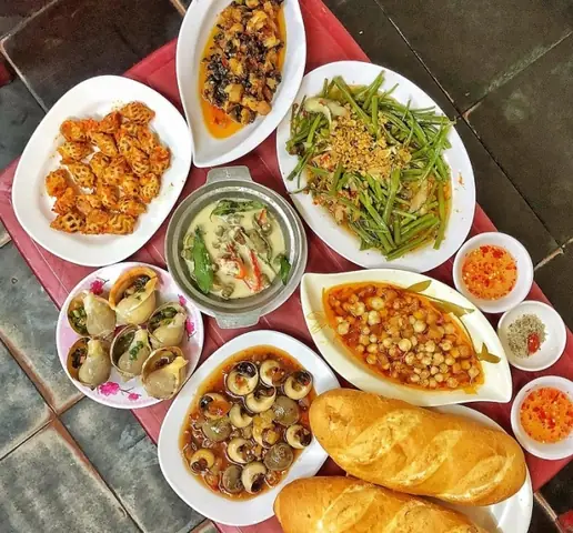 Ăn Tối Ngon Ở Sài Gòn: Khám Phá 30+ Món Ngon & Địa Điểm Hấp Dẫn Nhất