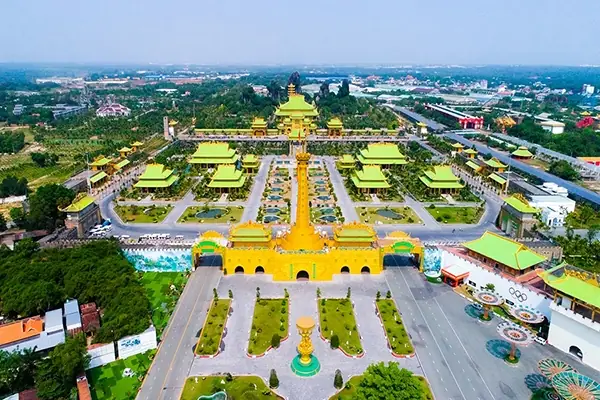 Nên Đi Đại Nam Hay Suối Tiên: So Sánh Chi Tiết Cho Chuyến Đi Thêm Vui Nên Đi Đại Nam Hay Suối Tiên: So Sánh Chi Tiết Cho Chuyến Đi Thêm Vui