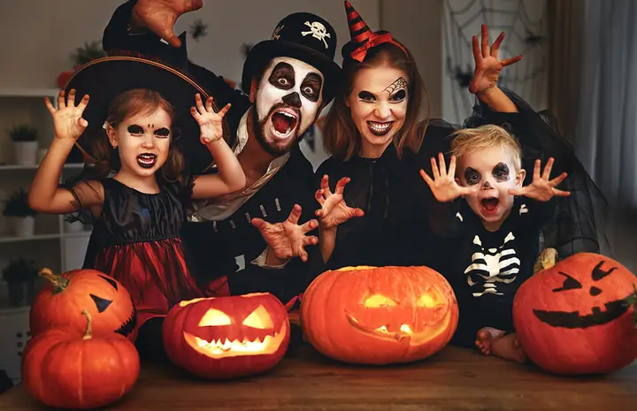 Halloween Là Ngày Nào? Nguồn Gốc, Ý Nghĩa Và Các Hoạt Động Chính Halloween Là Ngày Nào? Nguồn Gốc, Ý Nghĩa Và Các Hoạt Động Chính