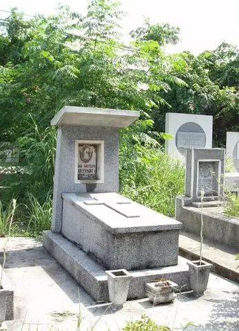 Nghĩa Trang Mạc Đỉnh Chi Sài Gòn: Lịch Sử, Chuyển Đổi Thành Công Viên Và Những Dấu Tích Còn Sót Lại 79 Nghĩa Trang Mạc Đỉnh Chi Sài Gòn: Lịch Sử, Chuyển Đổi Thành Công Viên Và Những Dấu Tích Còn Sót Lại