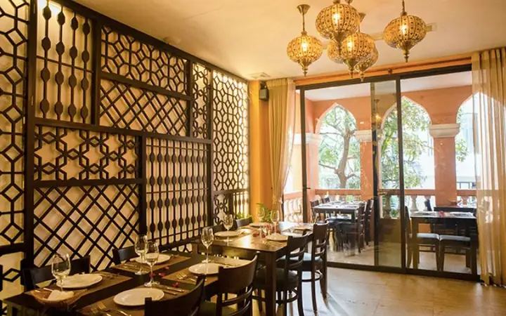 Khám Phá Nhà Hàng Ấn Độ Ngon Nhất Tại Thợ Nhuộm, Hà Nội: Review, Thực Đơn & Thông Tin Chi Tiết Khám Phá Nhà Hàng Ấn Độ Ngon Nhất Tại Thợ Nhuộm, Hà Nội: Review, Thực Đơn & Thông Tin Chi Tiết
