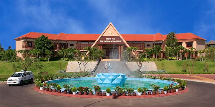 Trải Nghiệm Bùn Khoáng Mũi Né: Khám Phá Nhà Hàng, Giá Vé & Lợi Ích Trải Nghiệm Bùn Khoáng Mũi Né: Khám Phá Nhà Hàng, Giá Vé & Lợi Ích