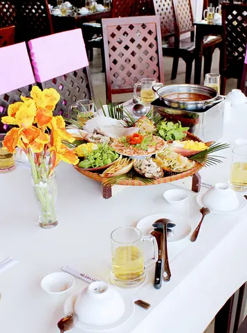 Trải Nghiệm Bùn Khoáng Mũi Né: Khám Phá Nhà Hàng, Giá Vé & Lợi Ích Trải Nghiệm Bùn Khoáng Mũi Né: Khám Phá Nhà Hàng, Giá Vé & Lợi Ích