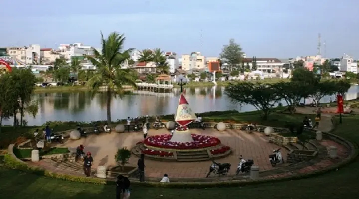 Top 10 Nhà Hàng Du Lịch Bảo Lộc: Khám Phá Địa Chỉ Ngon & Đáng Thử Nhất