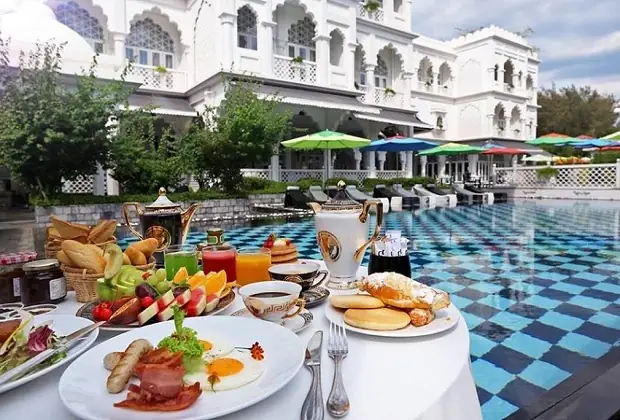 Top Nhà Hàng Gần Cầu Ánh Sao: View Đẹp, Món Ngon & Trải Nghiệm Đáng Nhớ Top Nhà Hàng Gần Cầu Ánh Sao: View Đẹp, Món Ngon & Trải Nghiệm Đáng Nhớ