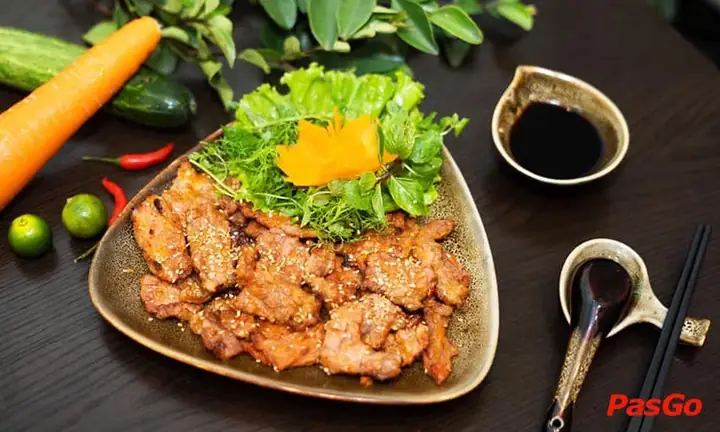 Nhà Hàng Ngói Đỏ Nguyên Hồng: Địa Chỉ, Menu & Trải Nghiệm Ẩm Thực Đồng Quê 30 Nhà Hàng Ngói Đỏ Nguyên Hồng: Địa Chỉ, Menu & Trải Nghiệm Ẩm Thực Đồng Quê