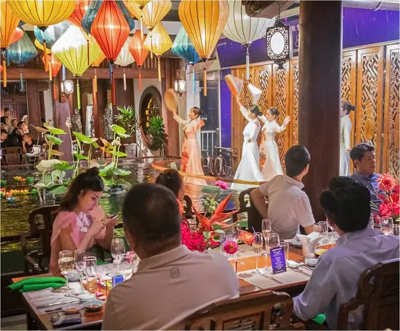 Top 10 Nhà Hàng Nổi Tiếng Nhất Sài Gòn: Hướng Dẫn Chọn Lọc Theo Xu Hướng Ẩm Thực 2024 85 Top 10 Nhà Hàng Nổi Tiếng Nhất Sài Gòn: Hướng Dẫn Chọn Lọc Theo Xu Hướng Ẩm Thực 2024