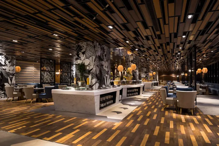 Nhà Hàng Quinter Central Nha Trang: Khám Phá Ẩm Thực Và Dịch Vụ 5 Sao Nhà Hàng Quinter Central Nha Trang: Khám Phá Ẩm Thực Và Dịch Vụ 5 Sao