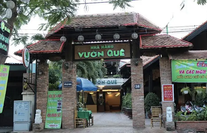 Top Nhà Hàng Sân Vườn Quận 7: Không Gian Xanh Mát, Ẩm Thực Hấp Dẫn Top Nhà Hàng Sân Vườn Quận 7: Không Gian Xanh Mát, Ẩm Thực Hấp Dẫn