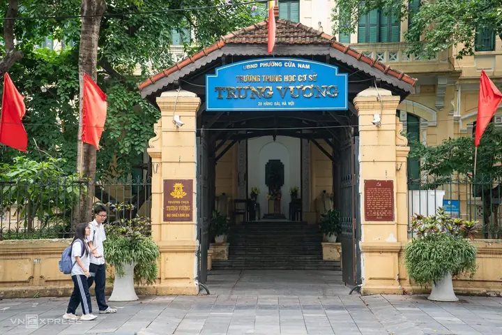 Nhà Hàng Vương Gia Hà Giang: Địa Chỉ, Thực Đơn & Đánh Giá Chi Tiết 1 Nhà Hàng Vương Gia Hà Giang: Địa Chỉ, Thực Đơn & Đánh Giá Chi Tiết