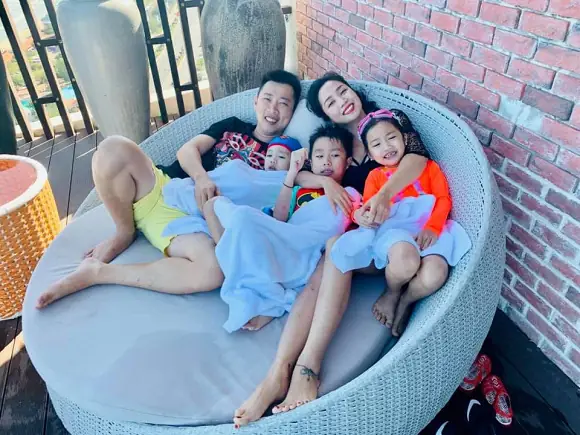 Khám Phá Nhà Của Lâm Vỹ Dạ Và Hứa Minh Đạt Ở Đâu? Thông Tin Chi Tiết Và Hình Ảnh Tổ Ấm