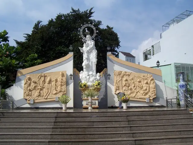Nhà Thờ Chí Hòa: Lịch Sử, Giờ Lễ Và Kiến Trúc Độc Đáo Tại Sài Gòn Nhà Thờ Chí Hòa: Lịch Sử, Giờ Lễ Và Kiến Trúc Độc Đáo Tại Sài Gòn