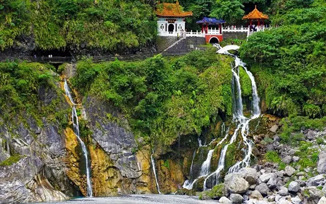 Đài Trung Có Gì Chơi? Khám Phá 15+ Điểm Du Lịch Hấp Dẫn Nhất Đài Trung Có Gì Chơi? Khám Phá 15+ Điểm Du Lịch Hấp Dẫn Nhất
